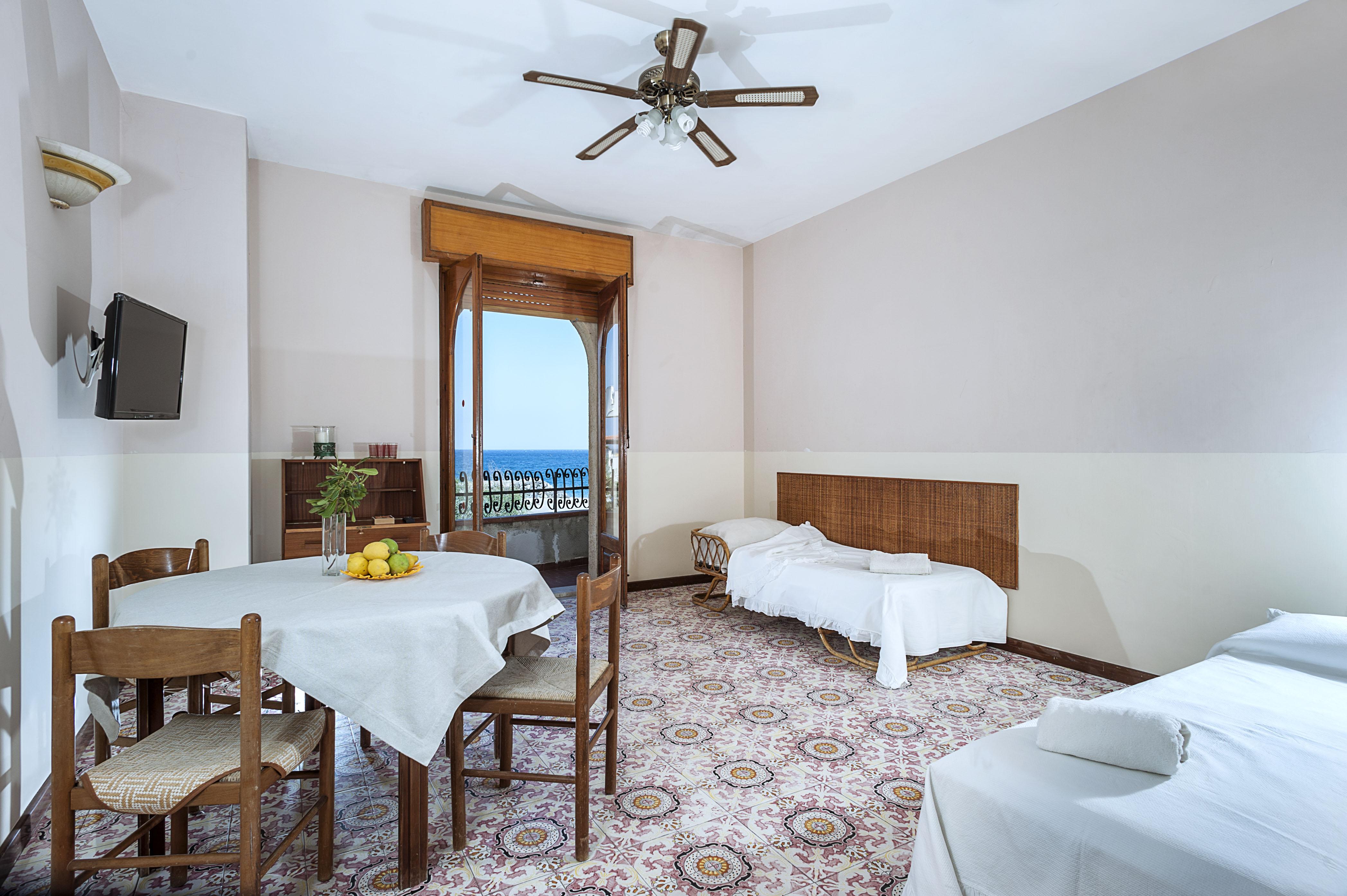 Residence Villa Liliana Giardini-Naxos Buitenkant foto