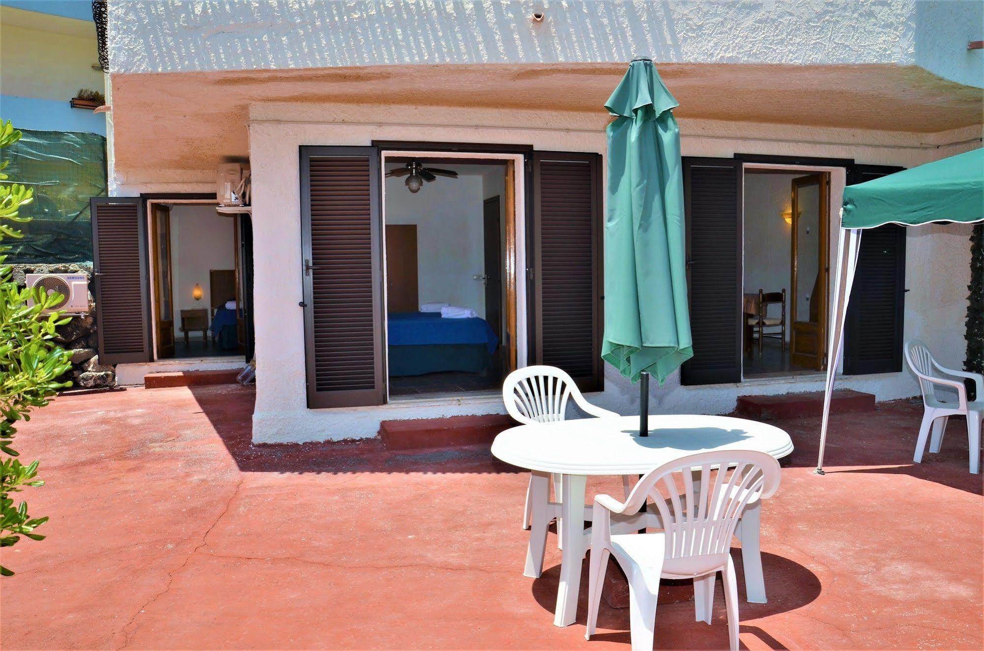 Residence Villa Liliana Giardini-Naxos Buitenkant foto