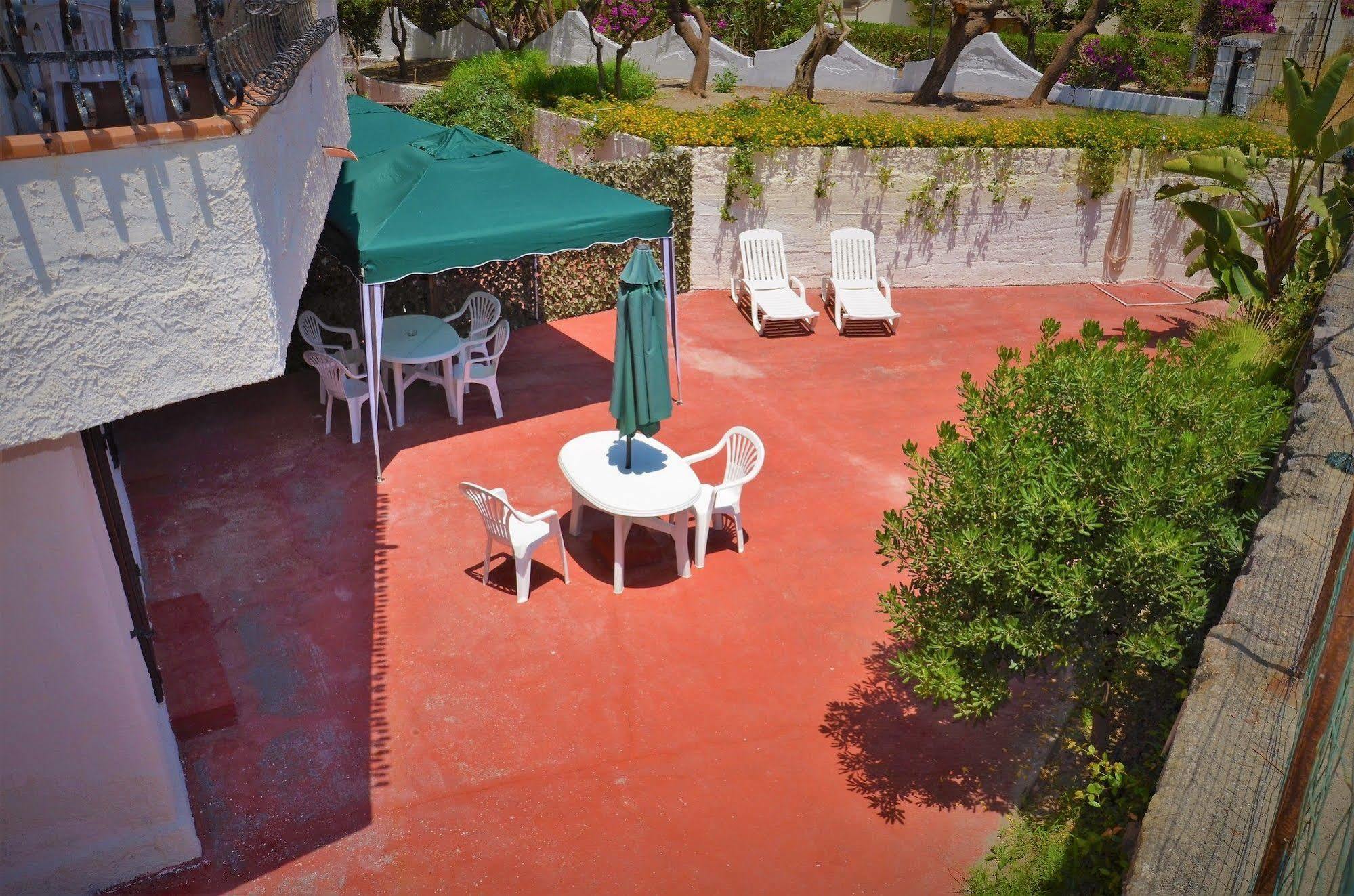 Residence Villa Liliana Giardini-Naxos Buitenkant foto
